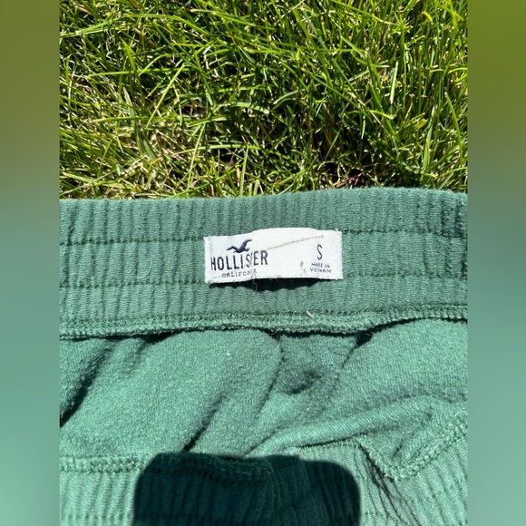 Hollister skirt - Picture 3 of 3